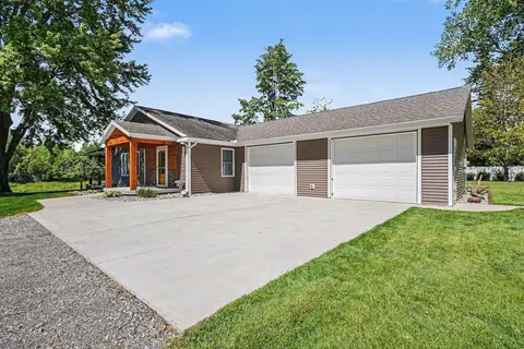 777 Quillette Drive, Beaverton MI 48612 photo 4