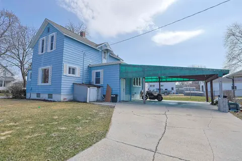 400 S Johnson Street, Bay City MI 48708 photo 2