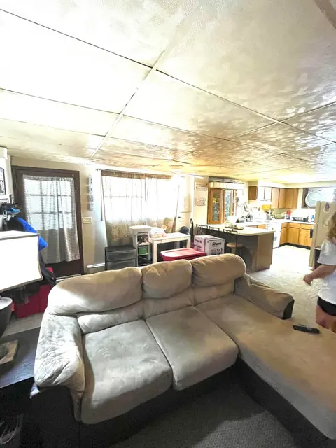 904 W Main Street, Owosso MI 48867 photo 2