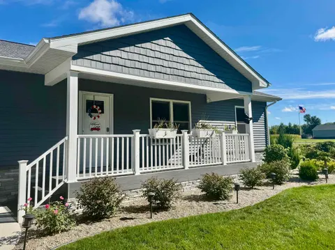 233 Red Oak Street, Beaverton MI 48612 photo 2
