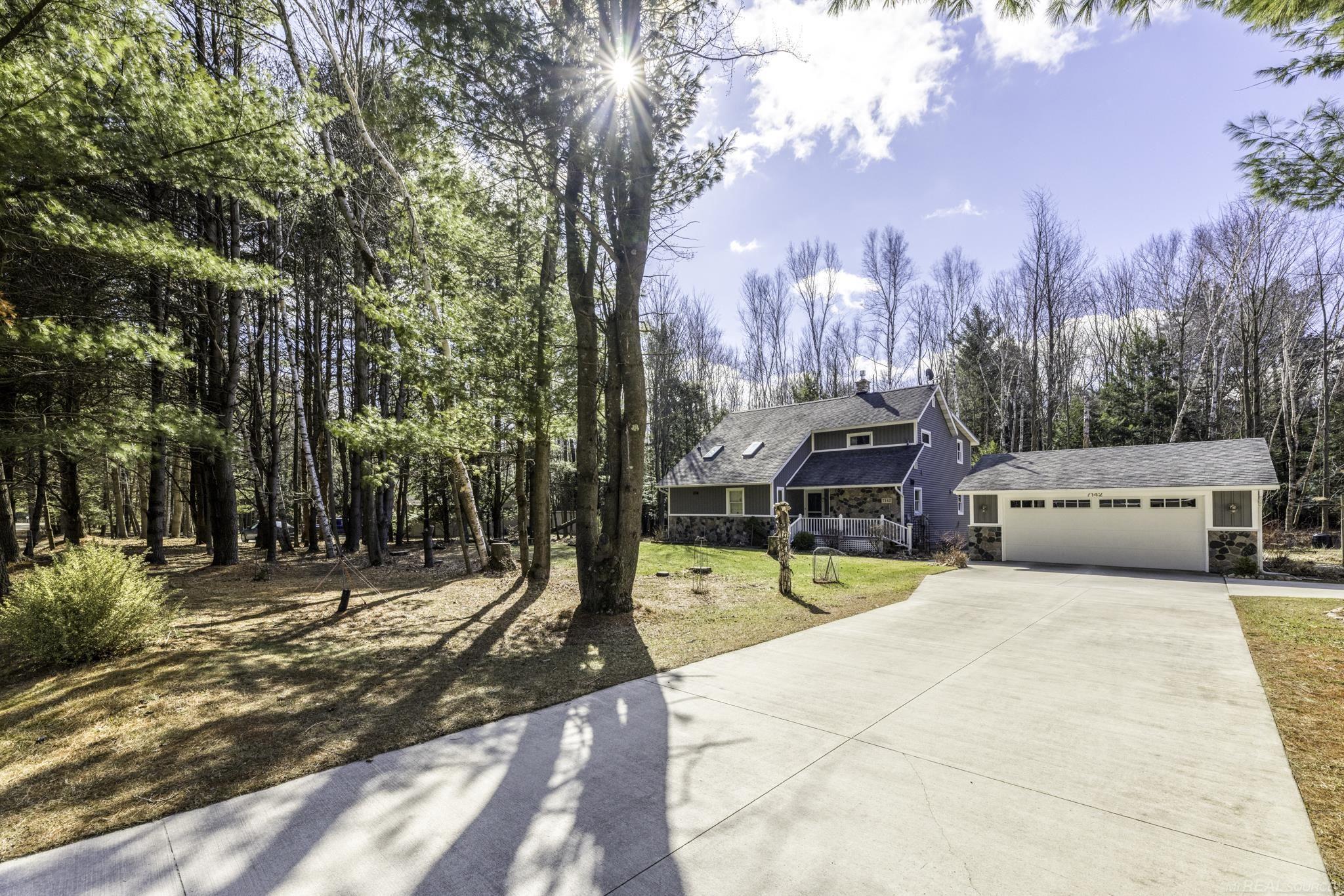7142 Aitken Road, Lexington MI 48450 photo 1