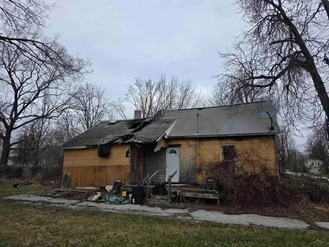 2617 Eddy Street, Saginaw MI 48602 photo 3