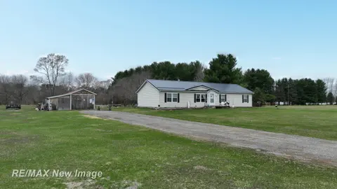 355 Carpenter Road, Fostoria MI 48435 photo 2