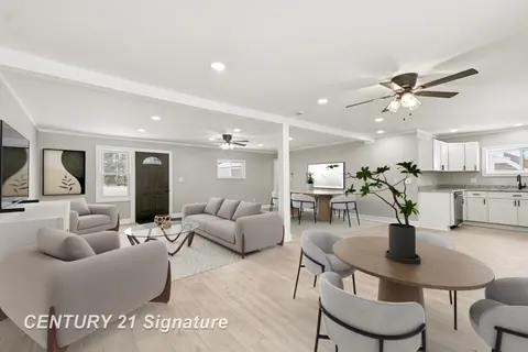 474 W Taylor Drive, Sanford MI 48657 photo 4