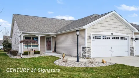 87 Tuscany Circle, Saginaw MI 48603 photo 3