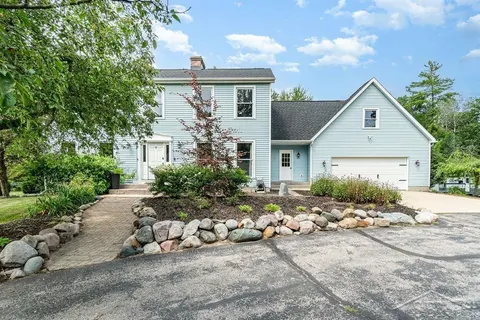 3727 E Julie Ann Drive, Midland MI 48642 photo 2