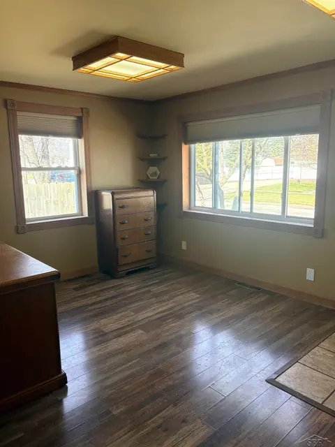 1306 Leng Street, Bay City MI 48706-4107 photo 2