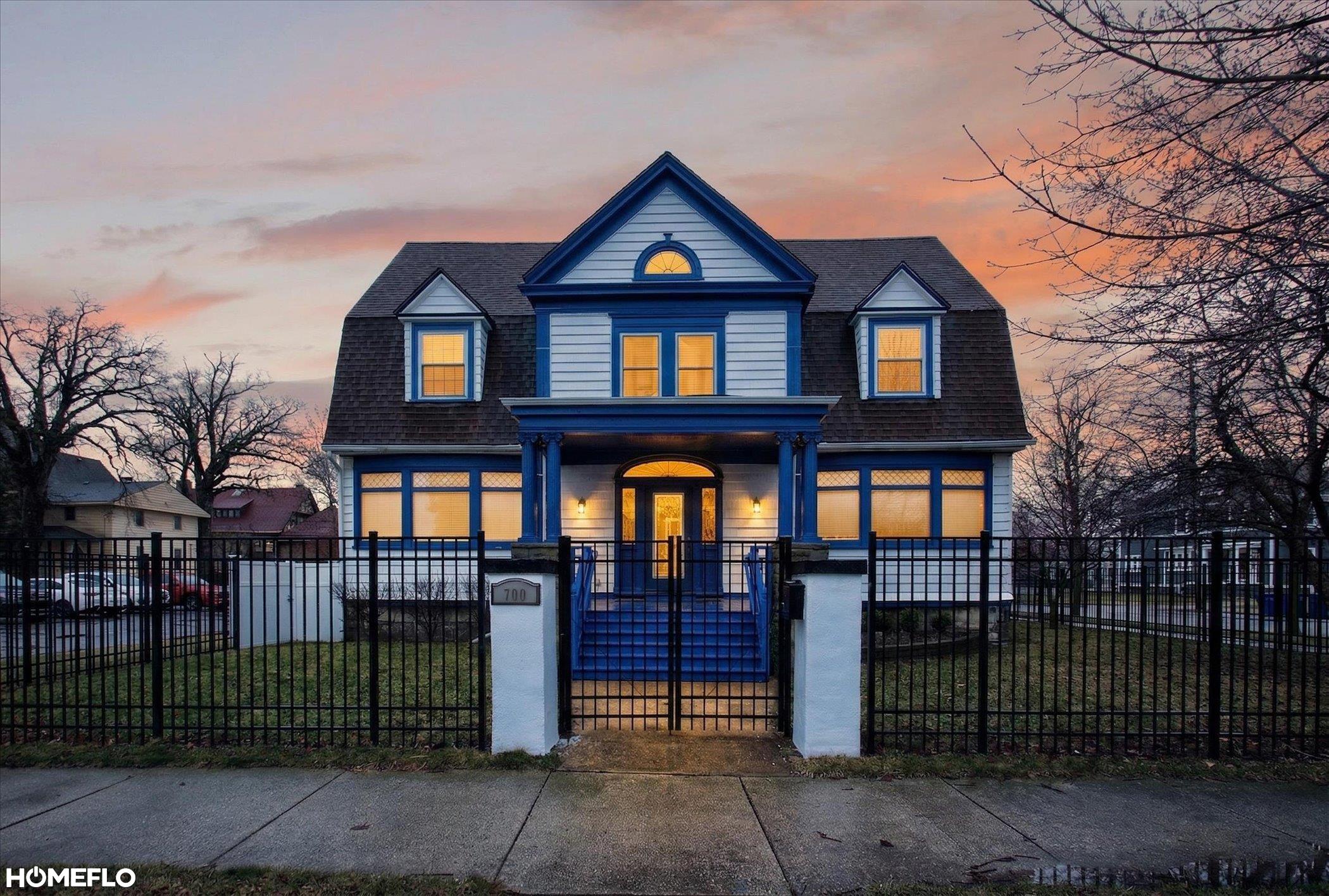 700 N Van Buren Street, Bay City MI 48708 photo 1