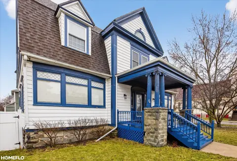 700 N Van Buren Street, Bay City MI 48708 photo 2