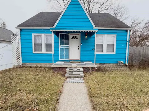 2604 Owen Street, Saginaw MI 48601 photo 1