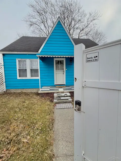 2604 Owen Street, Saginaw MI 48601 photo 2
