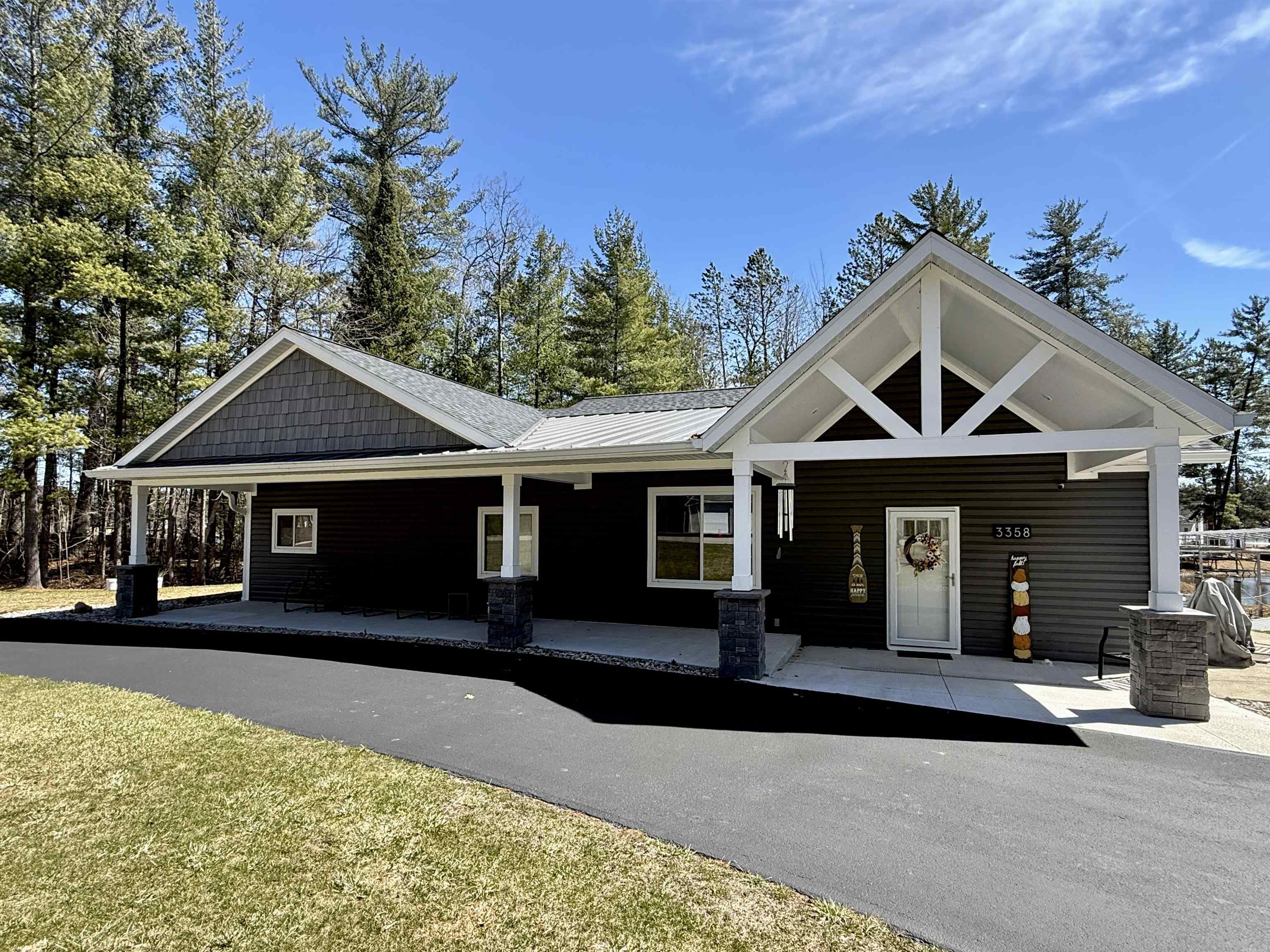 3358 E Pinecrest Drive, Gladwin MI 48624 photo 1
