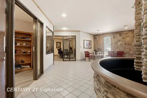 3167 Enterprise Drive, Saginaw MI 48603 photo 3