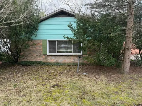 2060 Cass Avenue, Bay City MI 48708 photo 3
