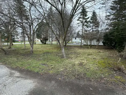 2060 Cass Avenue, Bay City MI 48708 photo 4