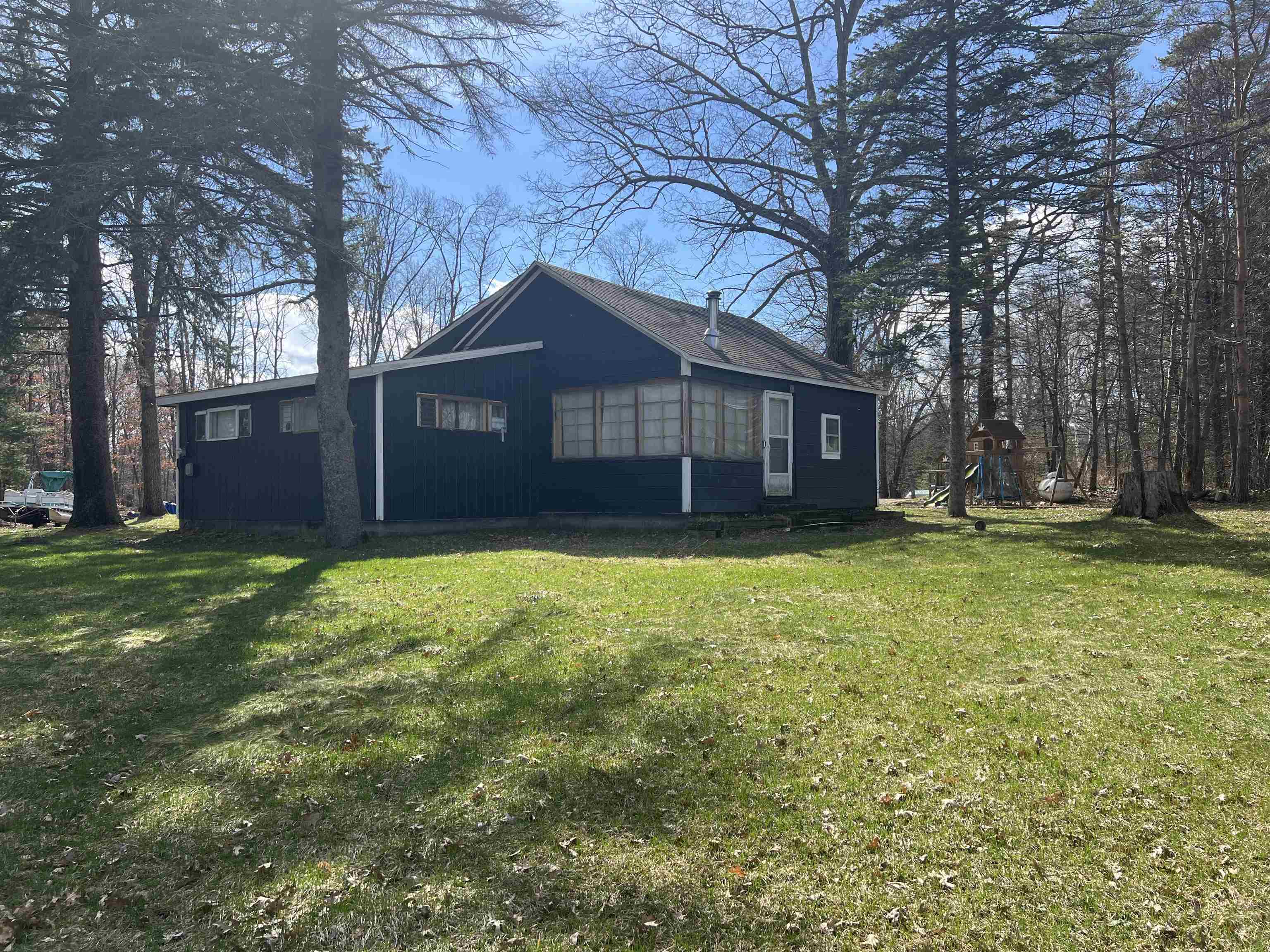 4372 Oak Beach Drive, Harrison MI 48625 photo 1