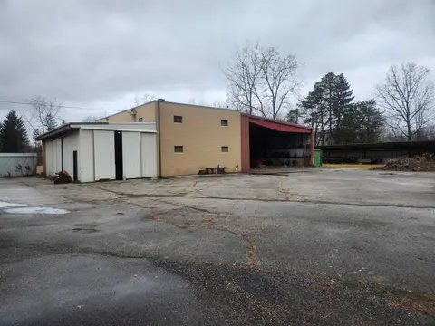 220 Engelhardt Drive, Bay City MI 48706 photo 1