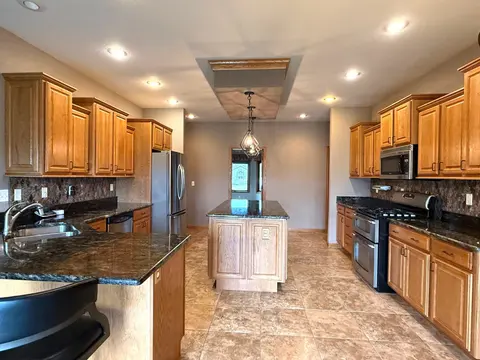 4767 Pine View Court, Bay City MI 48706 photo 3
