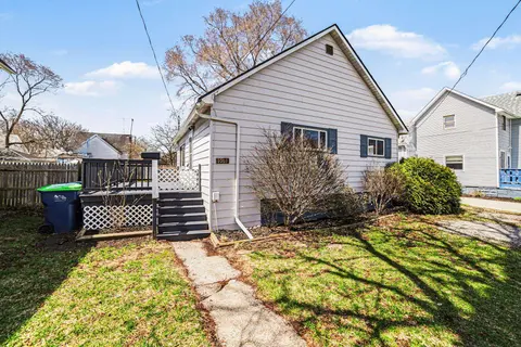 1003 N Linn Street, Bay City MI 48706 photo 1