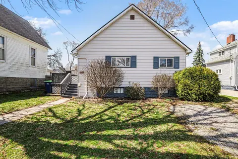 1003 N Linn Street, Bay City MI 48706 photo 2