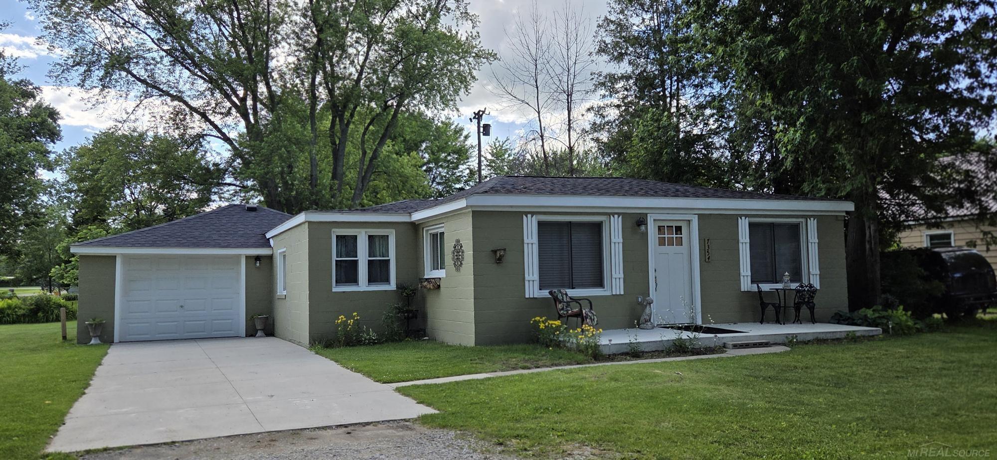 7354 Byron Road, Lexington MI 48450 photo 1