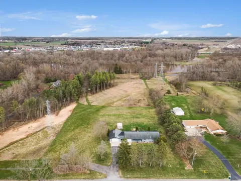 5454 N River Road, Freeland MI 48623 photo 2