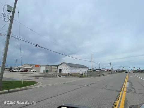 12041 Dixie Highway, Birch Run MI 48415 photo 5