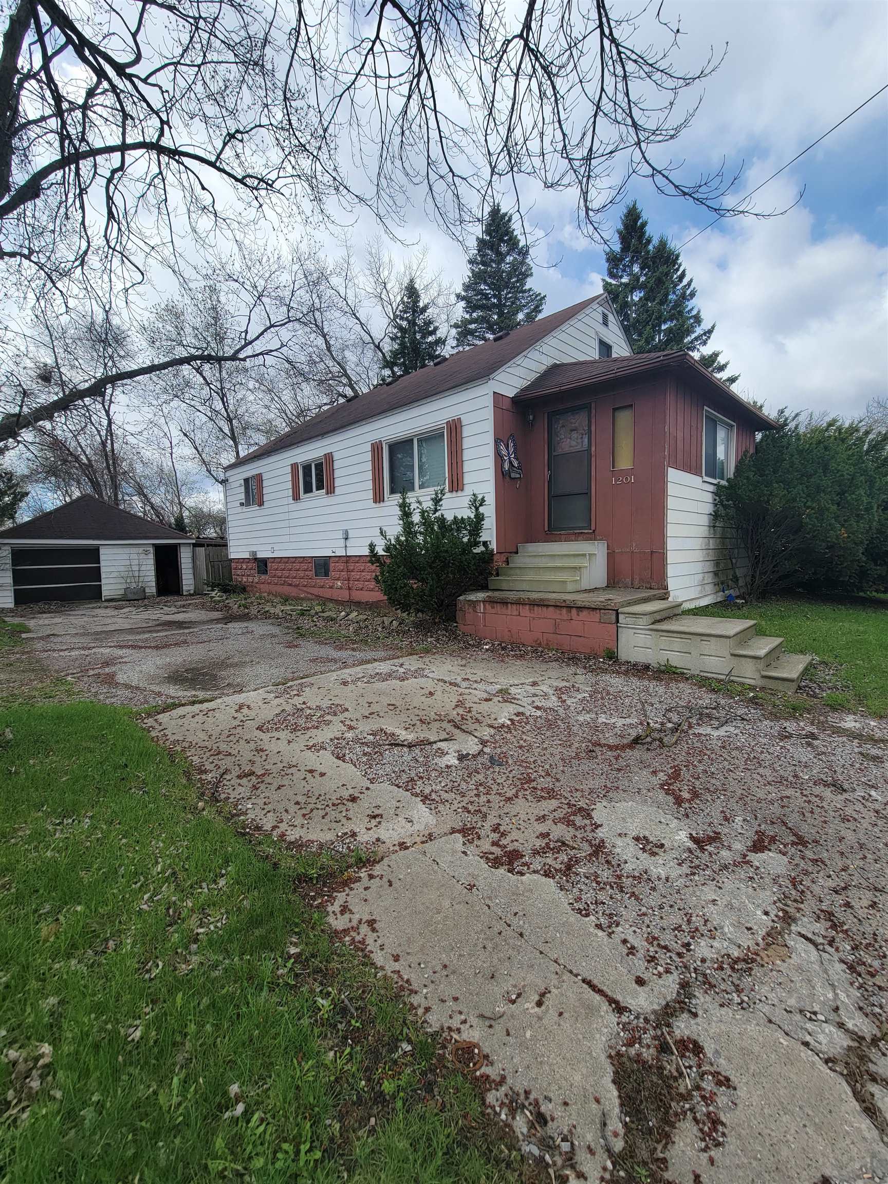 1201 W Jenny Street, Bay City MI 48706 photo 1