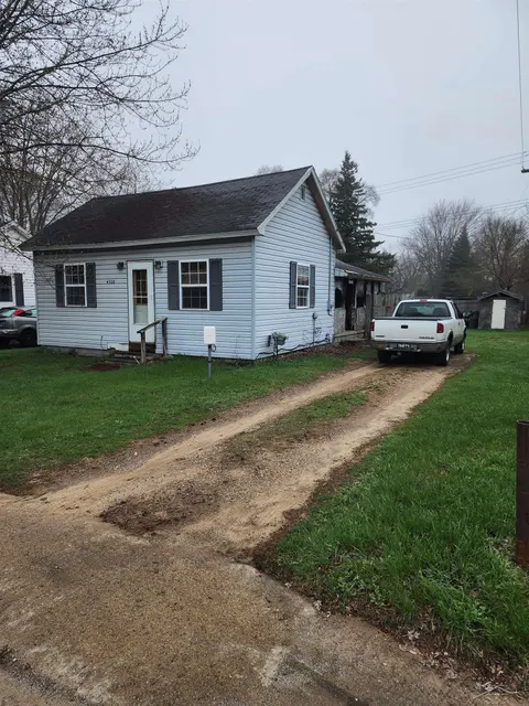 4300 Beach Street, Akron MI 48701-1234 photo 2