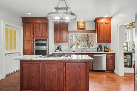 2160 Center Avenue, Bay City MI 48708 photo 2