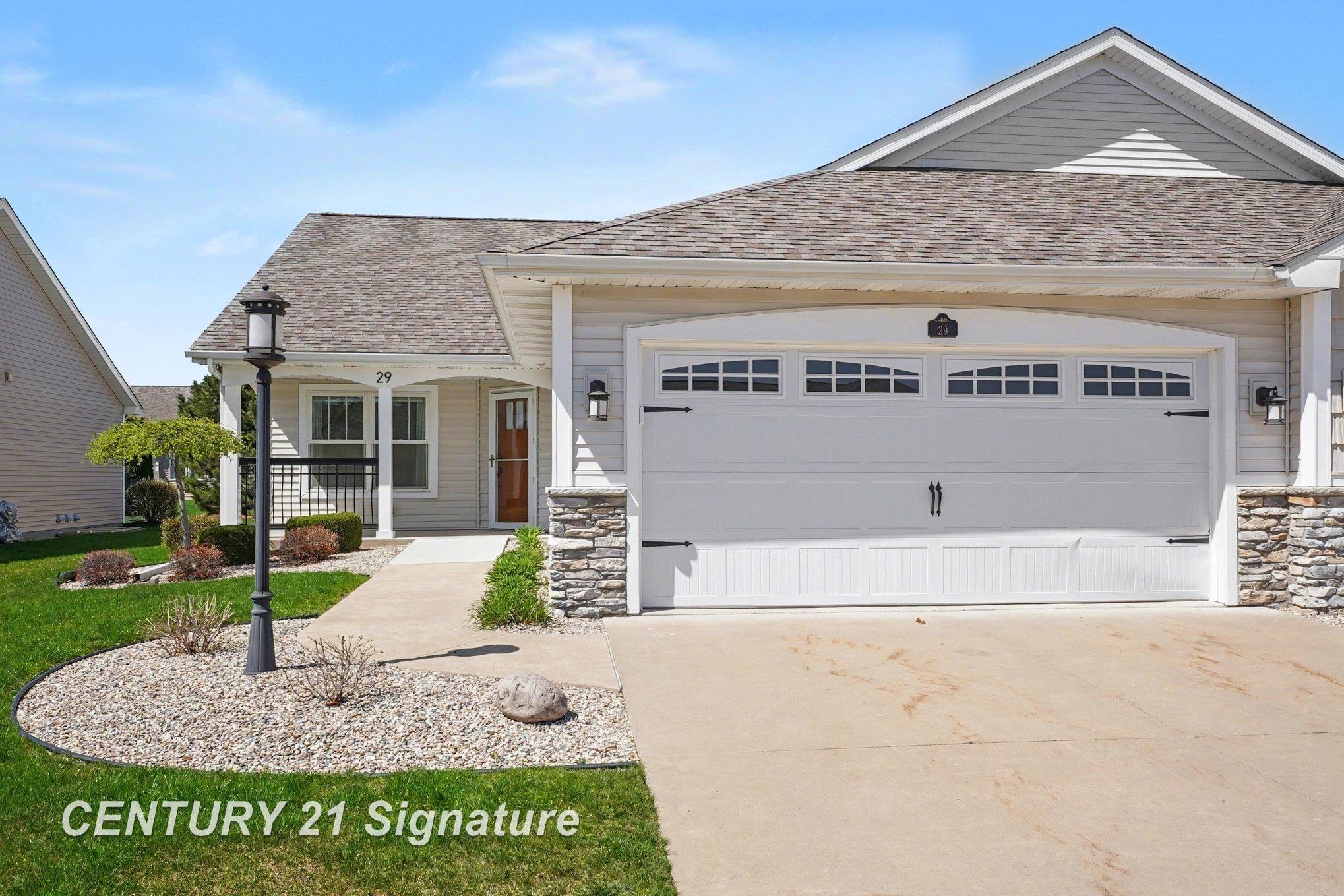 29 Tuscany Circle, Saginaw MI 48603 photo 1