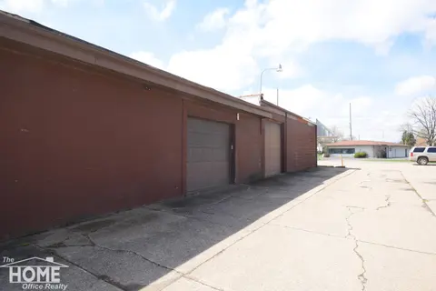 1201 Corunna Avenue, Owosso MI 48867 photo 3