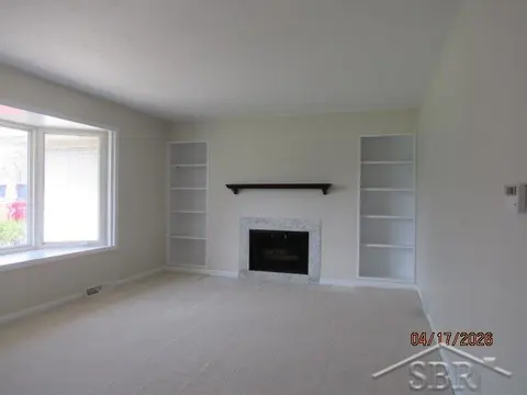 3420 Hemmeter Road, Saginaw MI 48603 photo 4
