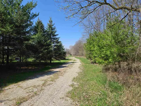 5834 Brockway Road, Peck MI 48466 photo 3