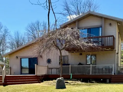 2926 West River Drive, Gladwin MI 48624 photo 3