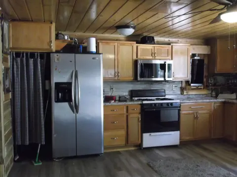 992 Lake Drive, Harrison MI 48625 photo 4