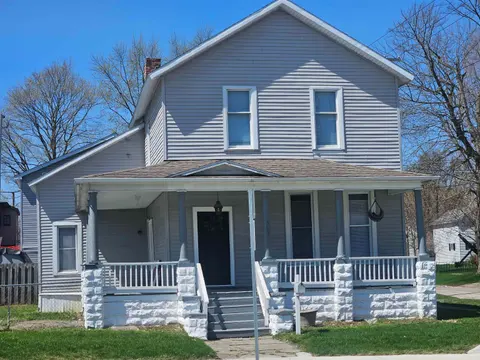 211 N Wenona Avenue, Bay City MI 48706 photo 1