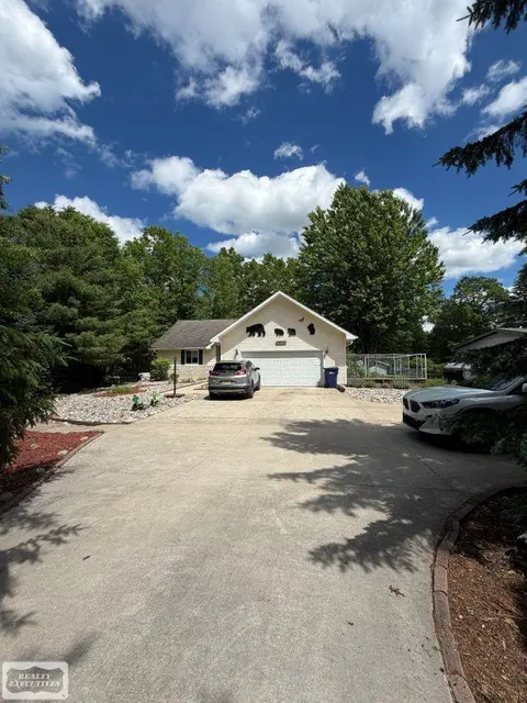 6651 Tamarack Roads, Lake MI 48632 photo 5
