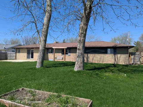 1040 Wheelock Street, Freeland MI 48623 photo 3
