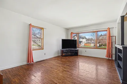 708 Nebobish Avenue, Bay City MI 48708 photo 5