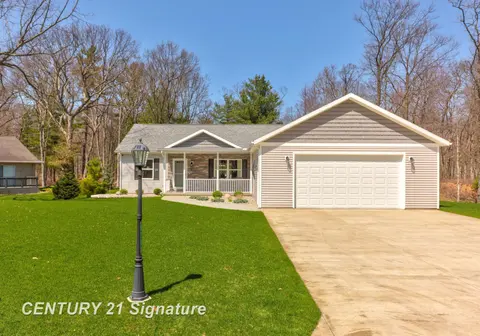 5728 Tipperary Drive, Caseville MI 48725 photo 2