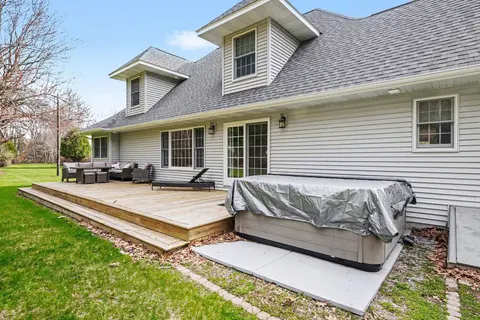 5605 N Shore Road, Pinconning MI 48650 photo 5