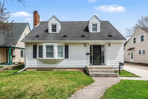 310 Green Avenue, Bay City MI 48708 photo 1