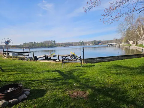 6639 Circle Drive, Harrison MI 48625 photo 2
