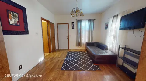 2731 E Holland Avenue, Saginaw MI 48601 photo 2