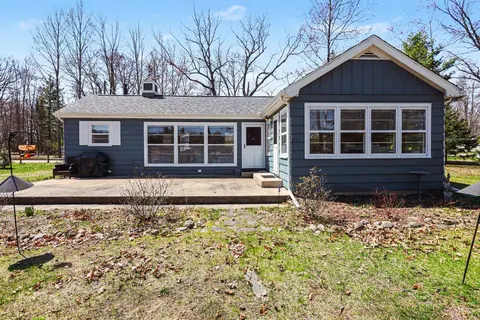 6408 Sylvan Drive, Gladwin MI 48624 photo 5