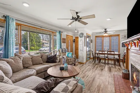 306 Sanson Street, Bay City MI 48706 photo 4