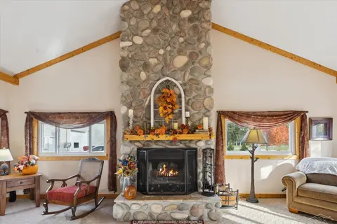 7165 Hospital Road, Freeland MI 48623-8648 photo 3