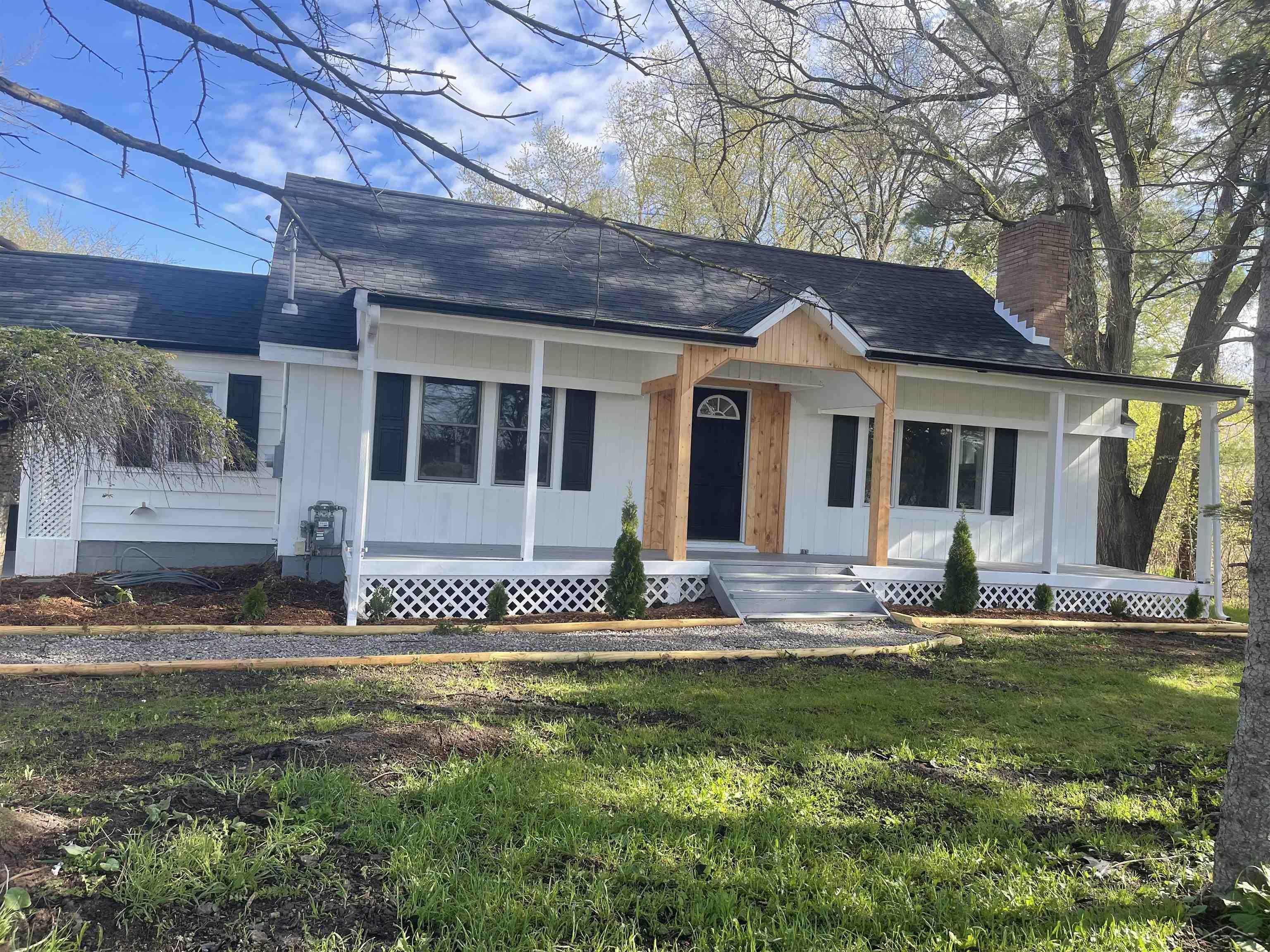 1329 E Isabella Road, Midland MI 48640 photo 1
