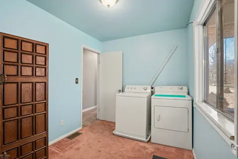 1592 Oakwood Drive, Gladwin MI 48624 photo 2